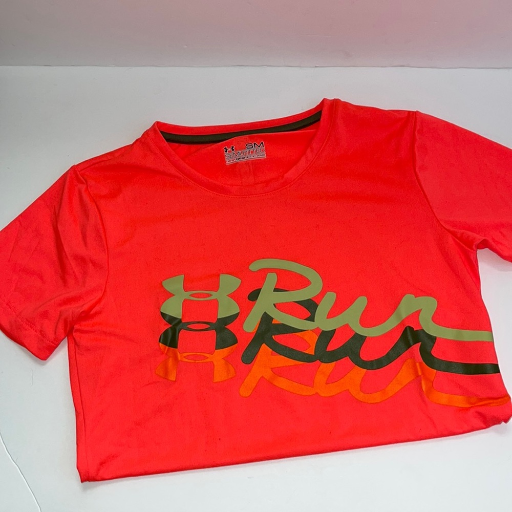 Under Armour T-shirt